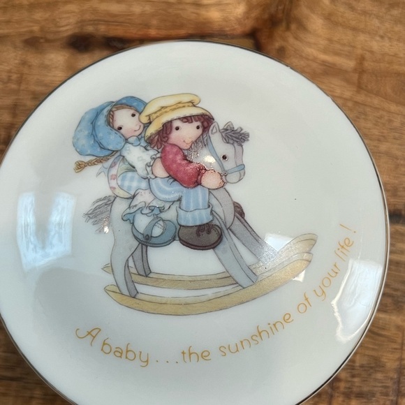 Little Blessings Genuine Porcelain Round Trinket Box. Made in Japan Circa 1980 - Picture 10 of 15